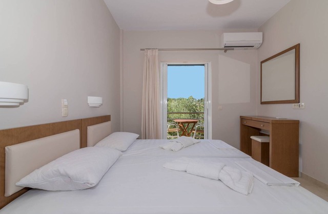 'Allegro Studio' in Keri Beach - st7