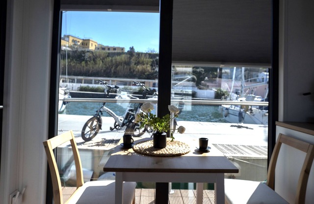 Almalo Floating House Case galleggianti