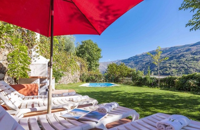 Almez De Lúa Güéjar Sierra by Ruralidays