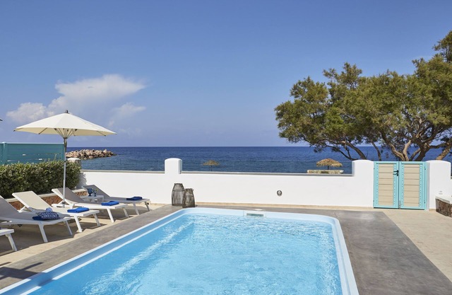 Almyriki Beach Villa