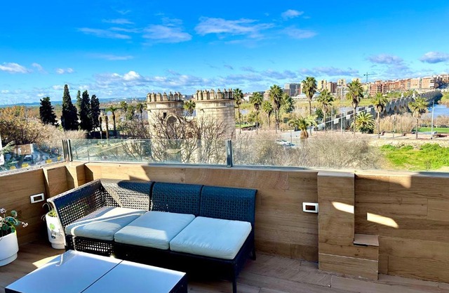 Alojamientos Puerta Palma con vistas y Parking