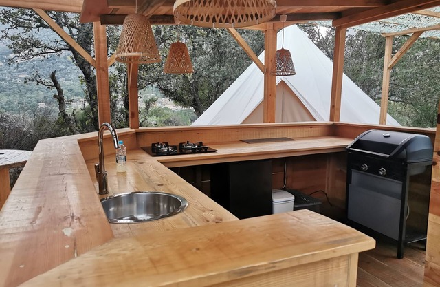 Alone in the world, zen glamping in the heart of the maquis 10km from Corte, calm, nature break