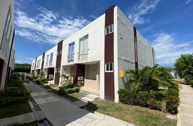 Amazing 3-bedroom house with AC in Girardot