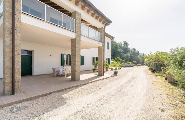 Amazing Apartment in Valnogaredo With 3 Bedrooms, Wifi and Outdoor Swimming Pool