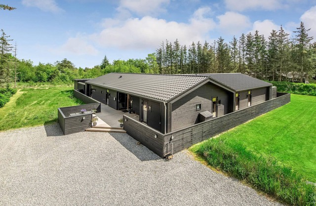 Amazing home in ålbæk with sauna