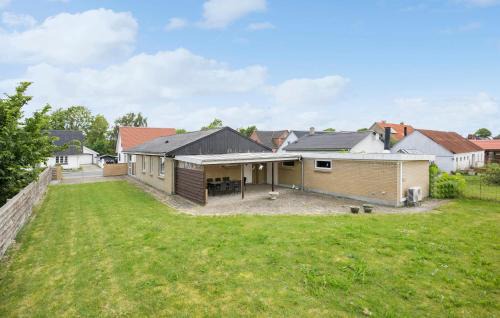 Amazing Home In Aars With Wifi