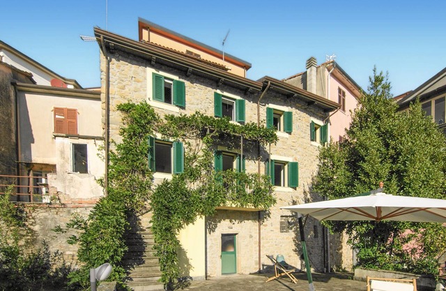 Amazing home in Carnea with WiFi