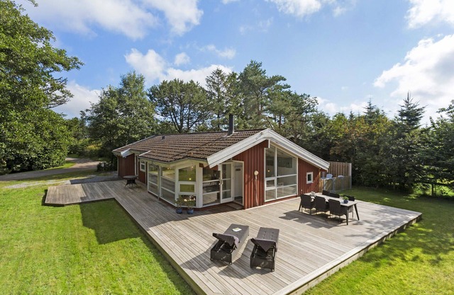 Amazing home in Hals with sauna