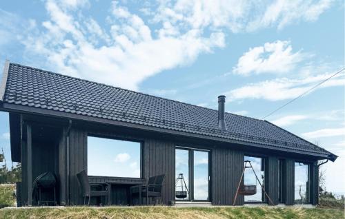 Amazing Home In Løten