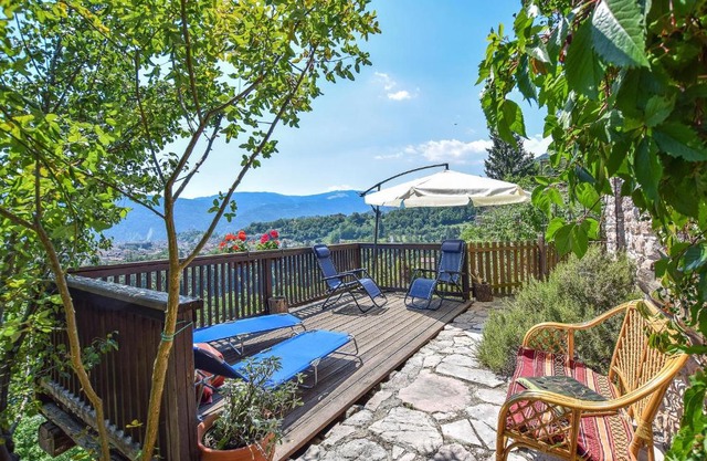 Amazing Home In Lamon With Wifi