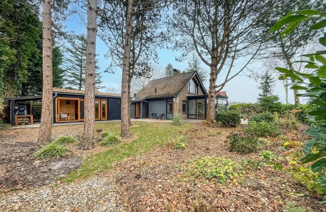 Amazing home in Lauwersoog with WiFi