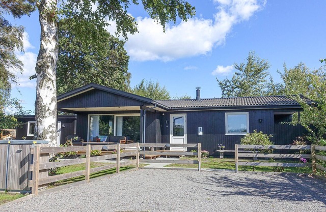 Amazing home in Nexø with kitchen