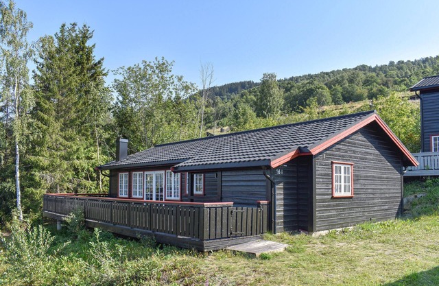 Amazing home in øyer with kitchen