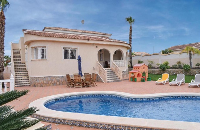 Amazing Home In Rojales With Kitchenette