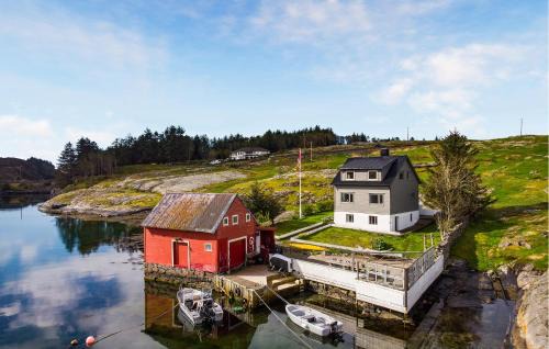 Amazing Home In Rong With Ethernet Internet