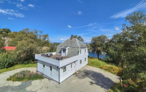 Amazing Home In Rubbestadneset With Wifi