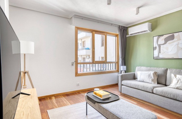 Amazing Justicia 2BR, in the heart of Madrid, by Blueground