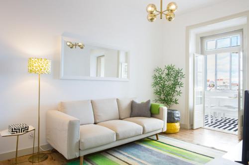 Amazing Lisboa! Views & Style in Historical Graça