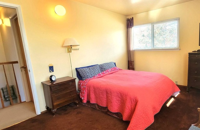 Amazing neighborhood views in Sunnyvale