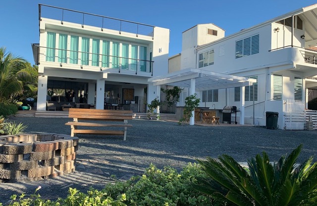 Amazing Oceanfront Villa in Combate Beach