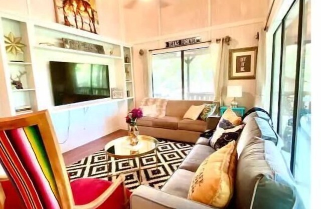 Amazing River House on private 20 acres!