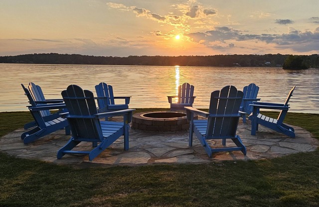 Amazing Sunset Views - Handicap Accessible