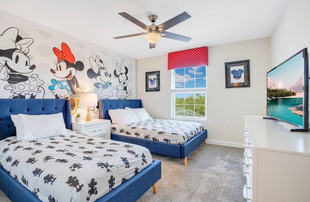 Amazing Townhouse 4Bed/3Bath/Pool/18Min from Disney