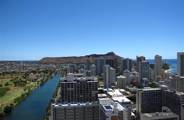 Amazing Views and Great Location! Near to Waikiki Beach"30 Day minimum Stay"