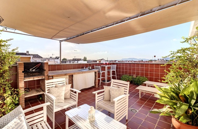 AMAZING VIEWS, METRO INFRONT TO CENTER, PRIVATE TERRACE & PARKING,BEST UBICATION