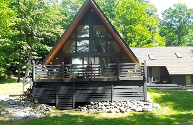 Amazing Views of Hudson Valley Gunks 90 min from NYC