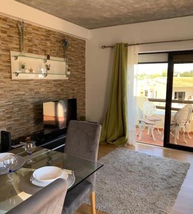 Âmbar de Sonho T1 with pool/Wifi/Free parking/AC