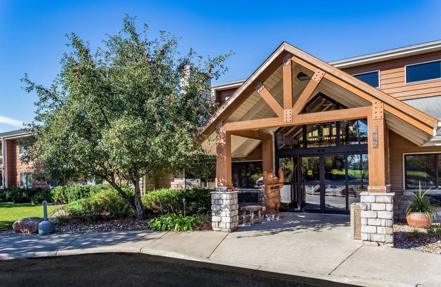 AmericInn by Wyndham Hampton