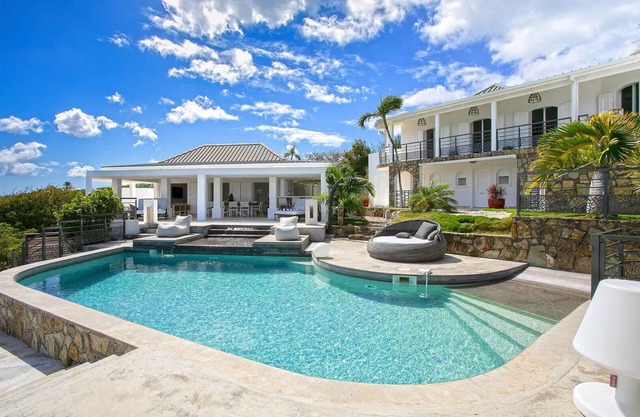 Amethyst (4/5 Rooms) Luxury villa