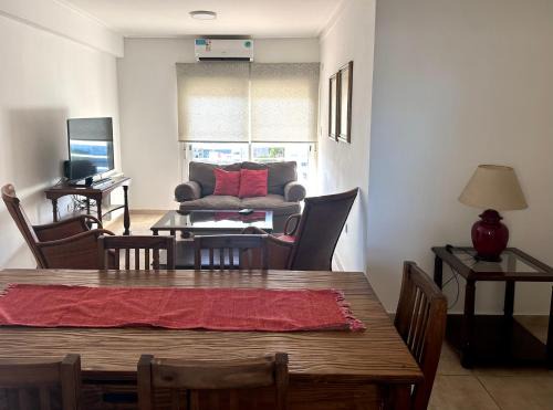 Amplio y céntrico dpto de 2 habitaciones B