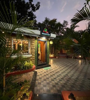 Amrapali Resort