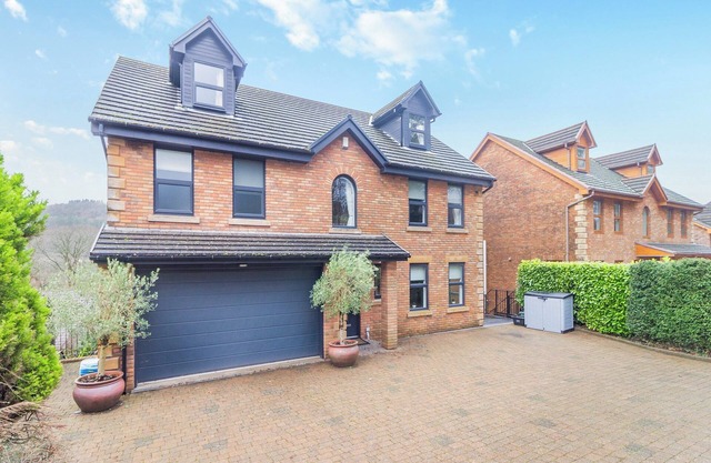 An impressive holiday home, perfect for a family break.