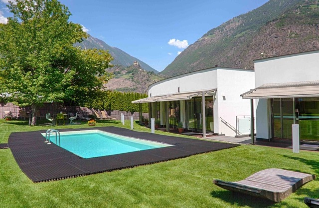 An oasis of calm in the middle of green orchards - app. 4