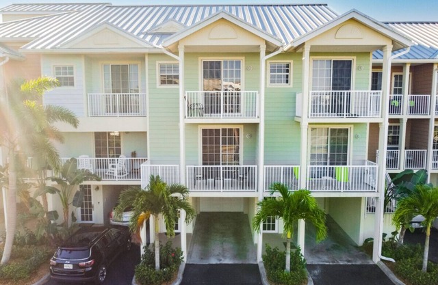 Anchor Bay U3226 Waterfront 2 Bdrm Townhome in Little Harbor Beach
