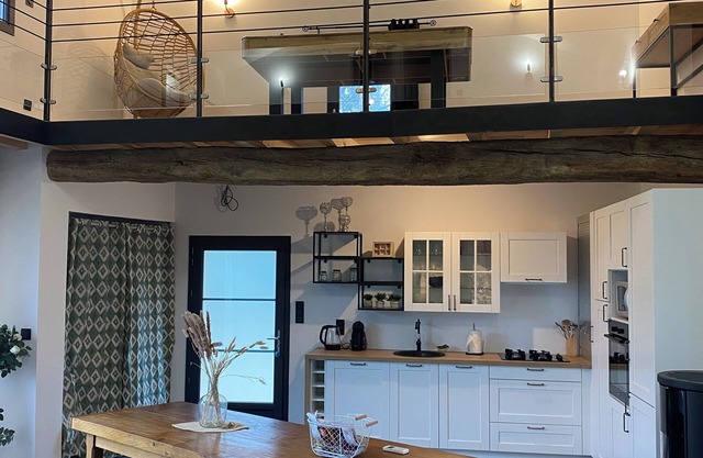 Ancienne Grange Renovee Dans UNE Batisse EN Pierre DE Tailles Avec Jardin