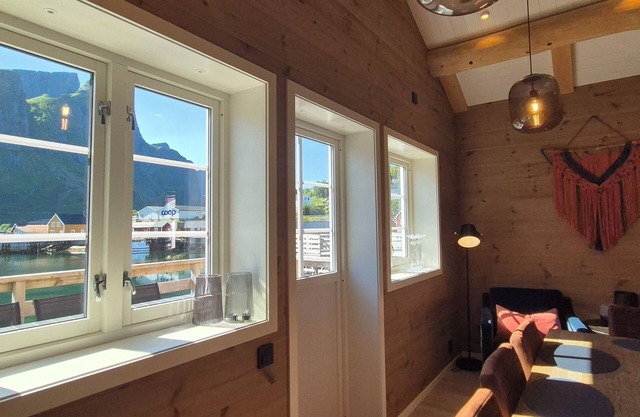 Andøy Vest Rorbuer Reine