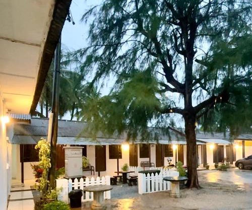 Andiana Beach & Resort, Bachok - Seaview & Swimming Pool