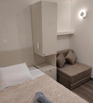 AniBo Studios & Apartments A210