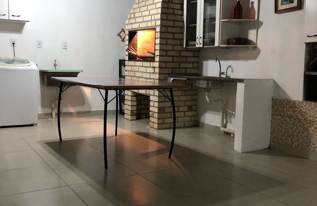 Ap Centro de Balneário Camboriú, uma Quadra do mar