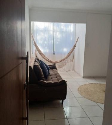 Ap familia entre a orla e o shopping