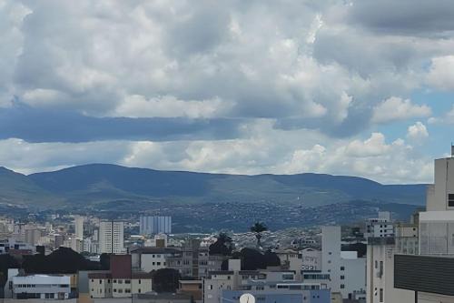 Ap p/10 pessoas a 10 min do Centro e da Pampulha