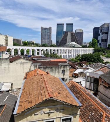 Ap simple e bem localizado no centro da lapa