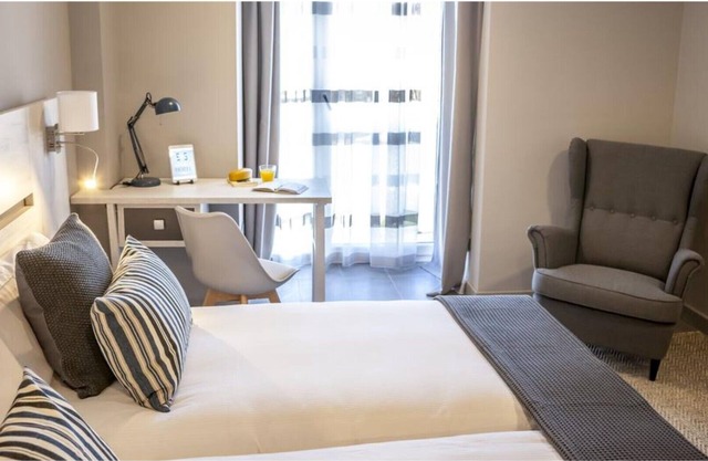 Apart 5dos5, Superior Studio