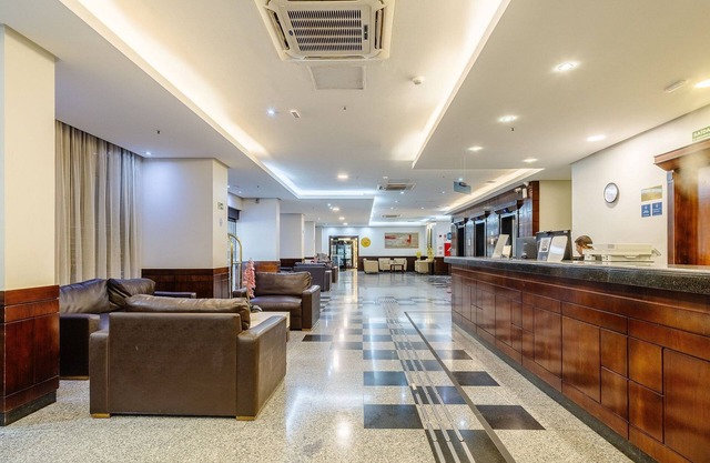 Apart in a Condo With a Pool in Asa Sul Bhe0405