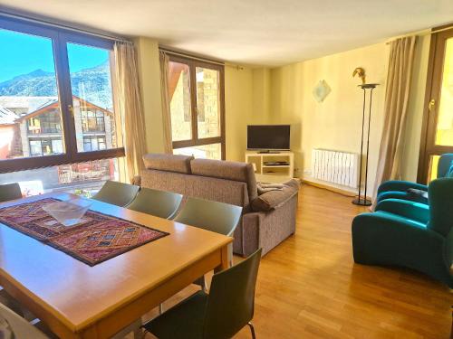 Apartament familiar amb vistes by RURAL D'ÀNEU