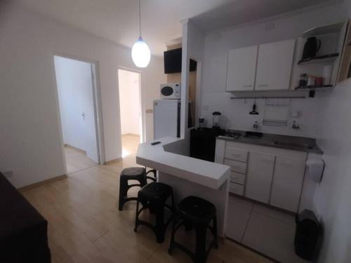 Apartamento 222 Frente da Praça Central com 01 Vaga Garagem